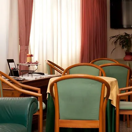 מלון Casa Ferretti Di Ferretti Village 3*