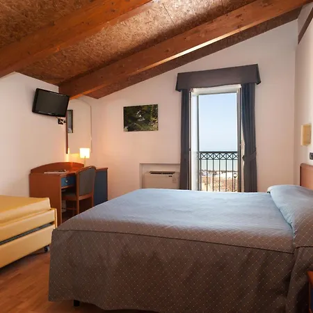 Casa Ferretti Di Ferretti Village 3* Silvi Marina