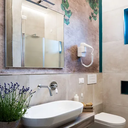 Great Location Near The Colosseum In Central Rome 3* Silvi Marina