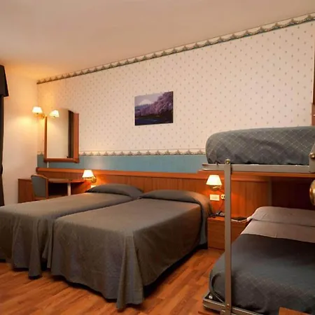 Hotel Great Location Near The Colosseum In Central Rome