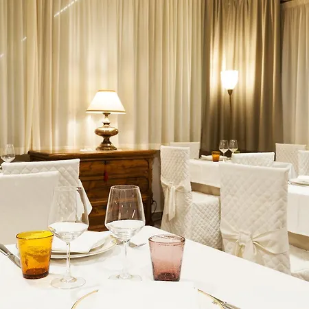 Hotel Casa Ferretti Di Ferretti Village 3*