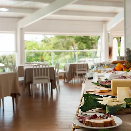 Casa Ferretti Di Ferretti Village 3* סילבי מרינה