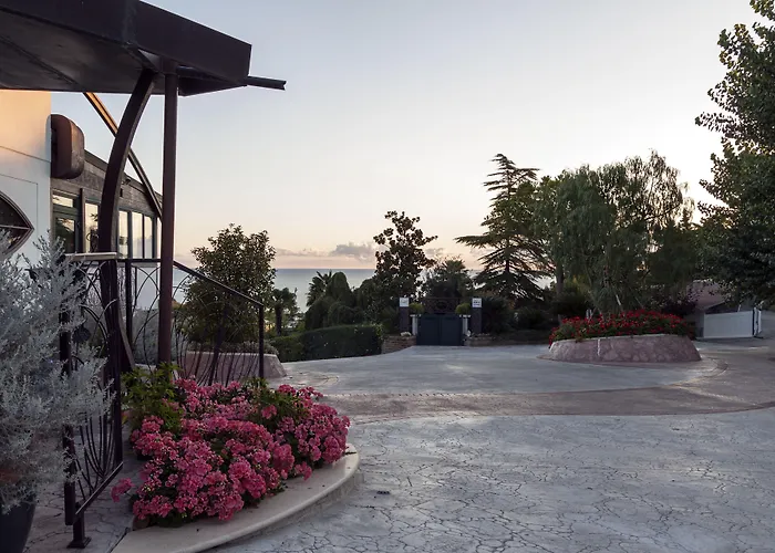 Casa Ferretti Di Ferretti Village Hotel