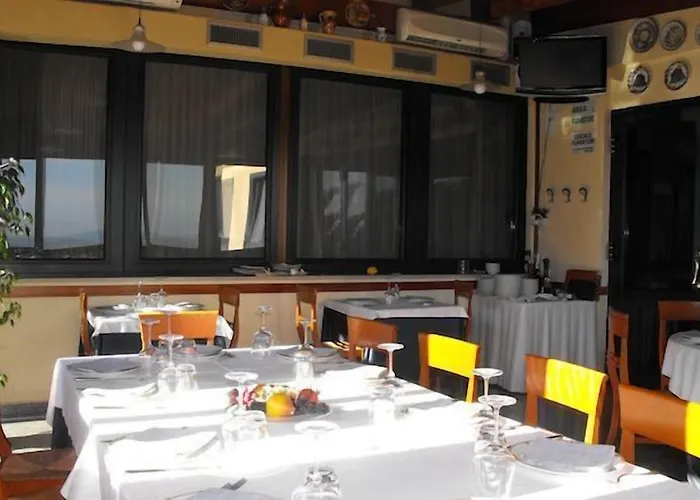 Hotel Casa Ferretti Di Ferretti Village 3*