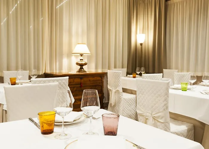 Hotel Casa Ferretti Di Ferretti Village 3*